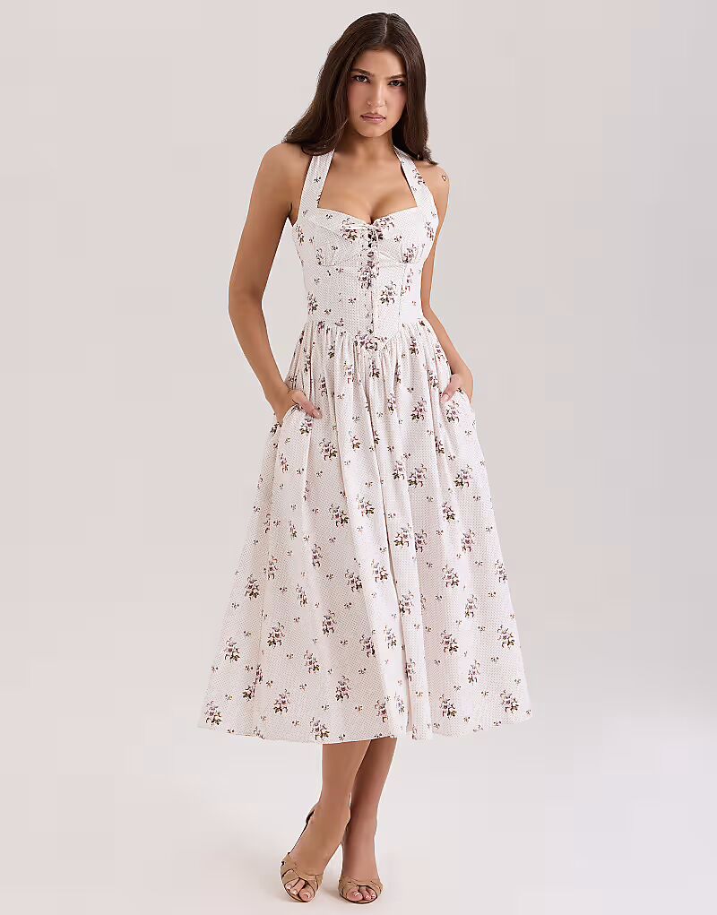 Платье-миди House of CB Emilia из эластичного хлопка с лямкой через шею и кремовым цветочным принтом
Платье-миди House of CB Emilia из эластичного хлопка с лямкой через шею и кремовым цветочным принтом