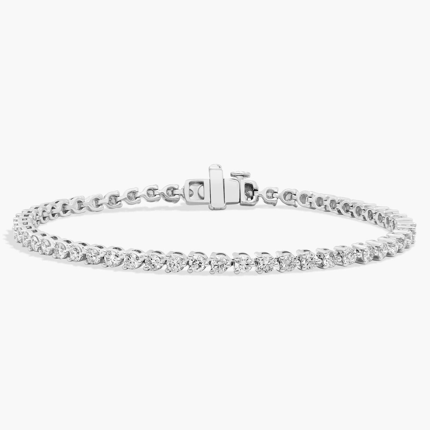 7-дюймовый теннисный браслет с тремя зубцами из 14-каратного белого золота с бриллиантами (3 карата Tw. - HI / SI1-SI2) Blue Nile
7-дюймовый теннисный браслет с тремя зубцами из 14-каратного белого золота с бриллиантами (3 карата Tw. - HI / SI1-SI2) Blue Nile