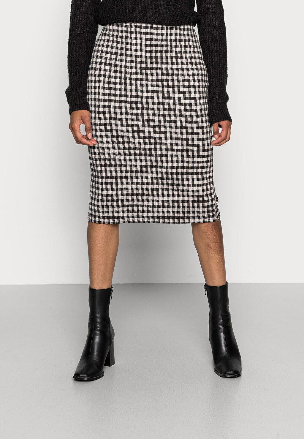 Юбка ICHI IHKATE CHECKY SK, черный
Юбка ICHI IHKATE CHECKY SK, черный