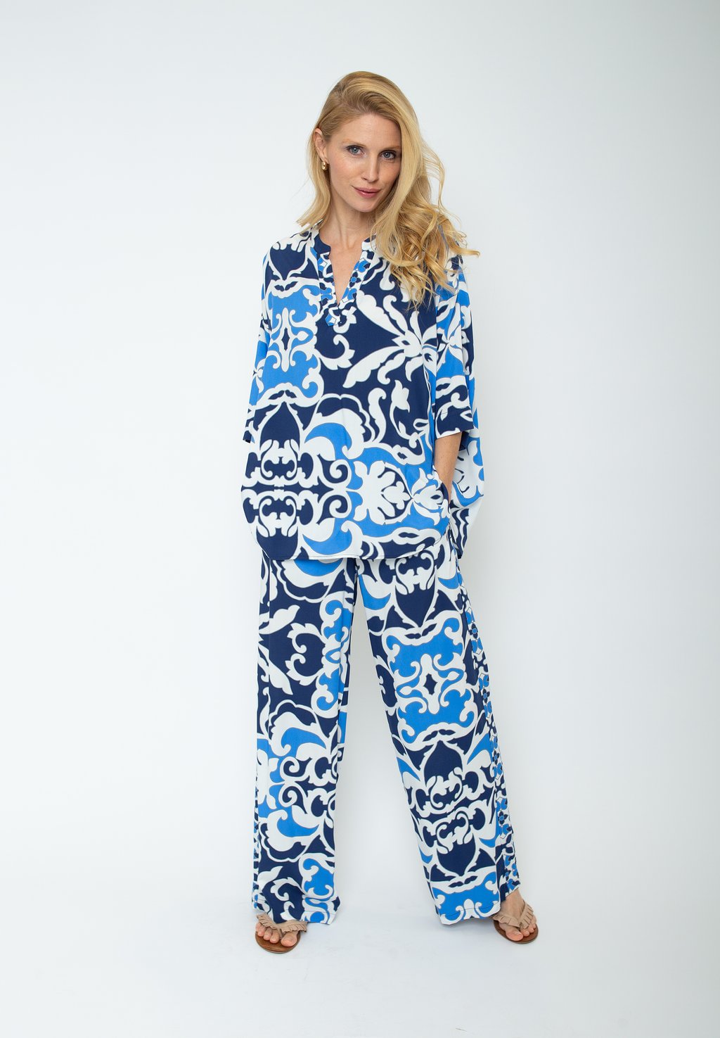 Блуза Emily van den Bergh, темно-синий 
Блуза Emily van den Bergh, темно-синий