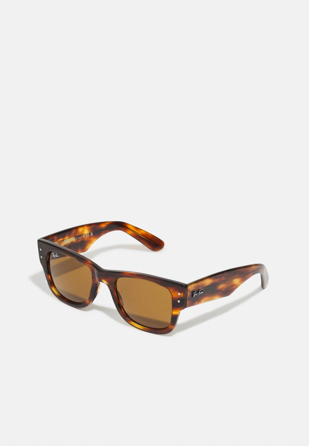 Солнцезащитные очки Ray-Ban
Солнцезащитные очки Ray-Ban