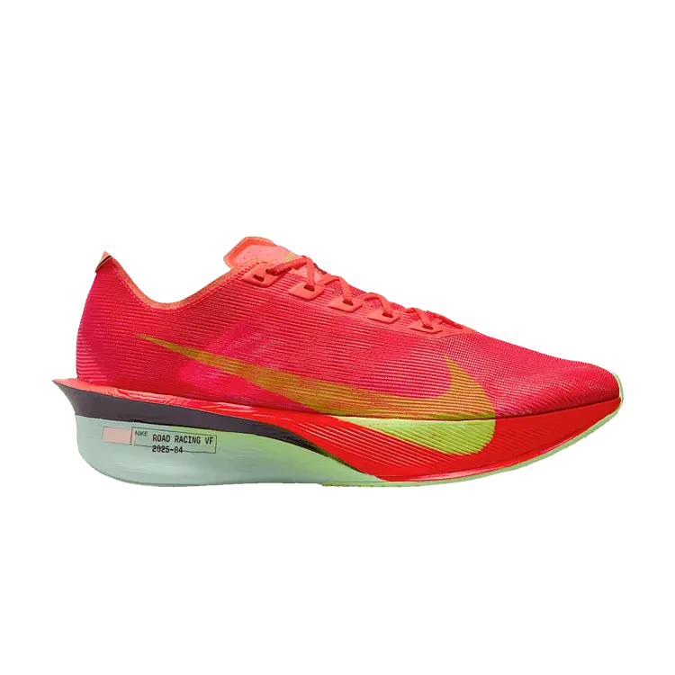 Кроссовки ZoomX VaporFly Next% 4 'Bright Crimson', красный
Кроссовки ZoomX VaporFly Next% 4 'Bright Crimson', красный