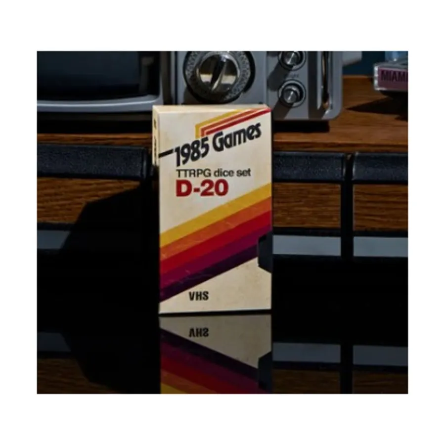 Набор VHS Poly Рубиново-красный (7), Dice Sets (1985 Games)
Набор VHS Poly Рубиново-красный (7), Dice Sets (1985 Games)