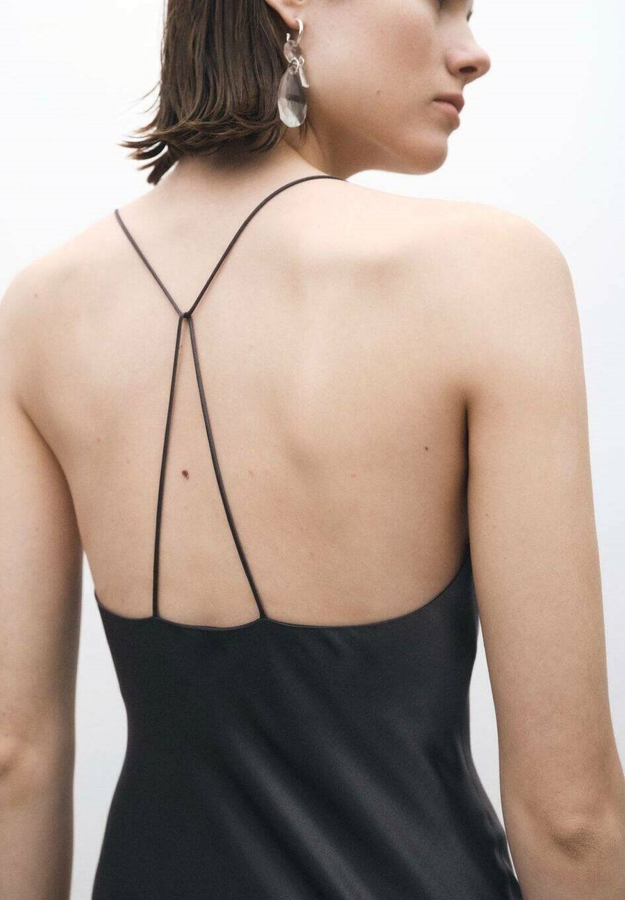 Платье Mango Maxi dress, Anthracite
Платье Mango Maxi dress, Anthracite