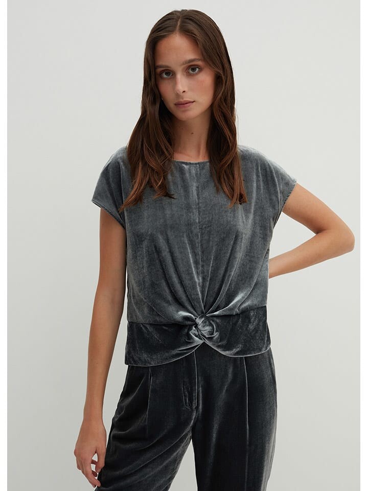 Футболка STEFANEL Samtshirt, антрацит
Футболка STEFANEL Samtshirt, антрацит