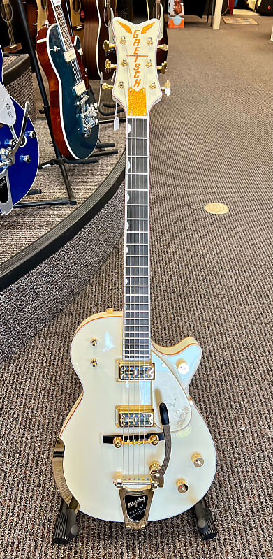 Электрогитара Gretsch G6134T-58 VINTAGE SELECT ’58 PENGUIN 2022 - Vintage White
Электрогитара Gretsch G6134T-58 VINTAGE SELECT ’58 PENGUIN 2022 - Vintage White