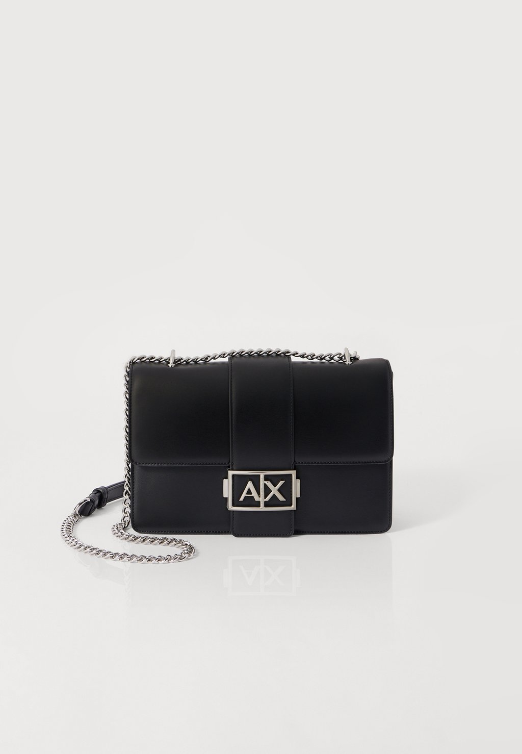 Сумка через плечо MEDIUM MESSENGER Armani Exchange, черный
Сумка через плечо MEDIUM MESSENGER Armani Exchange, черный