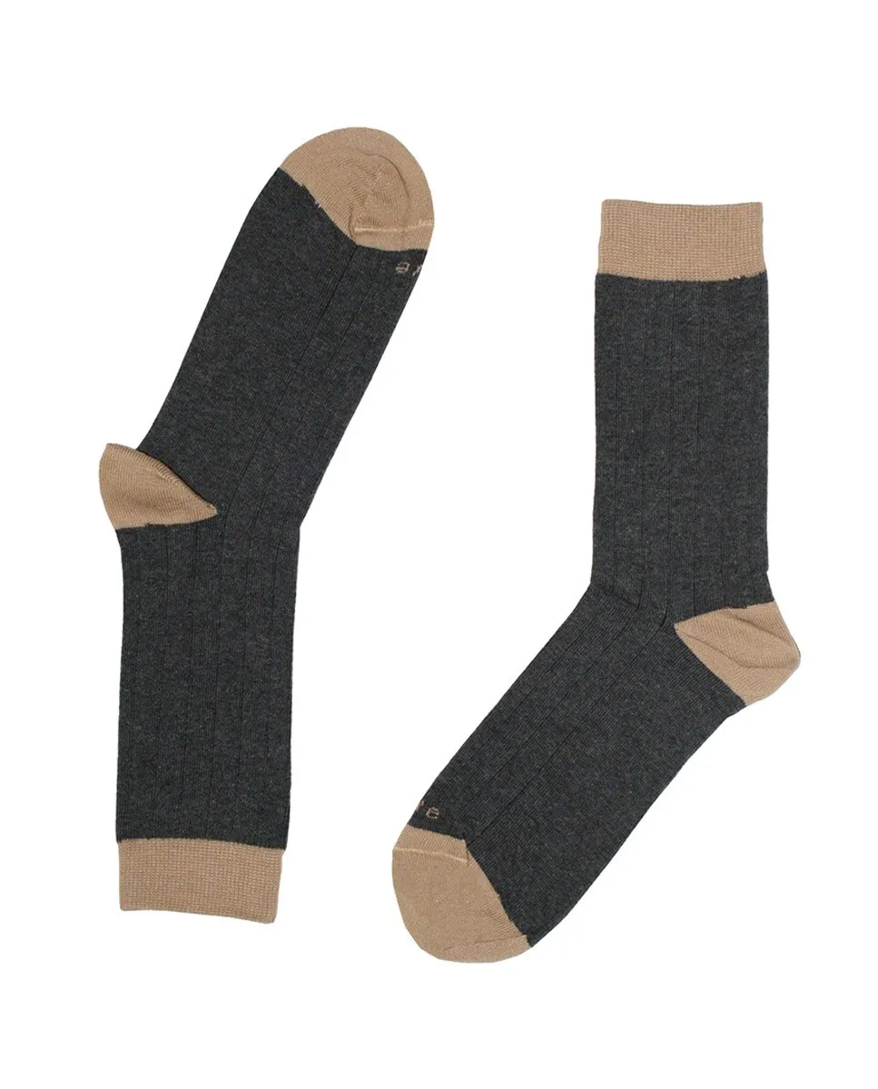 Женские однотонные короткие носки темно-серого цвета NAÏVE, мультиколор
Женские однотонные короткие носки темно-серого цвета NAÏVE, мультиколор