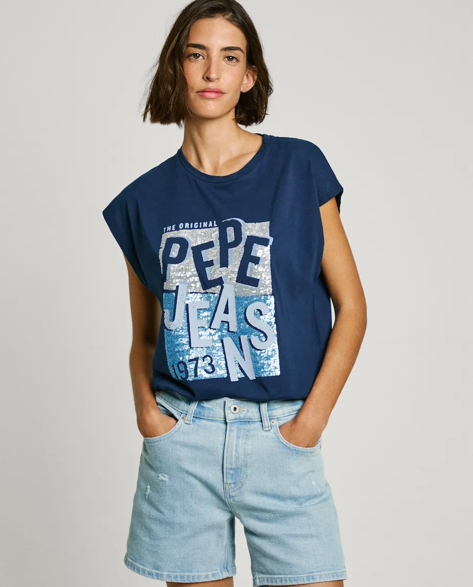 Женская футболка с круглым вырезом и крупным принтом логотипа Pepe Jeans, тёмно-синий
Женская футболка с круглым вырезом и крупным принтом логотипа Pepe Jeans, тёмно-синий