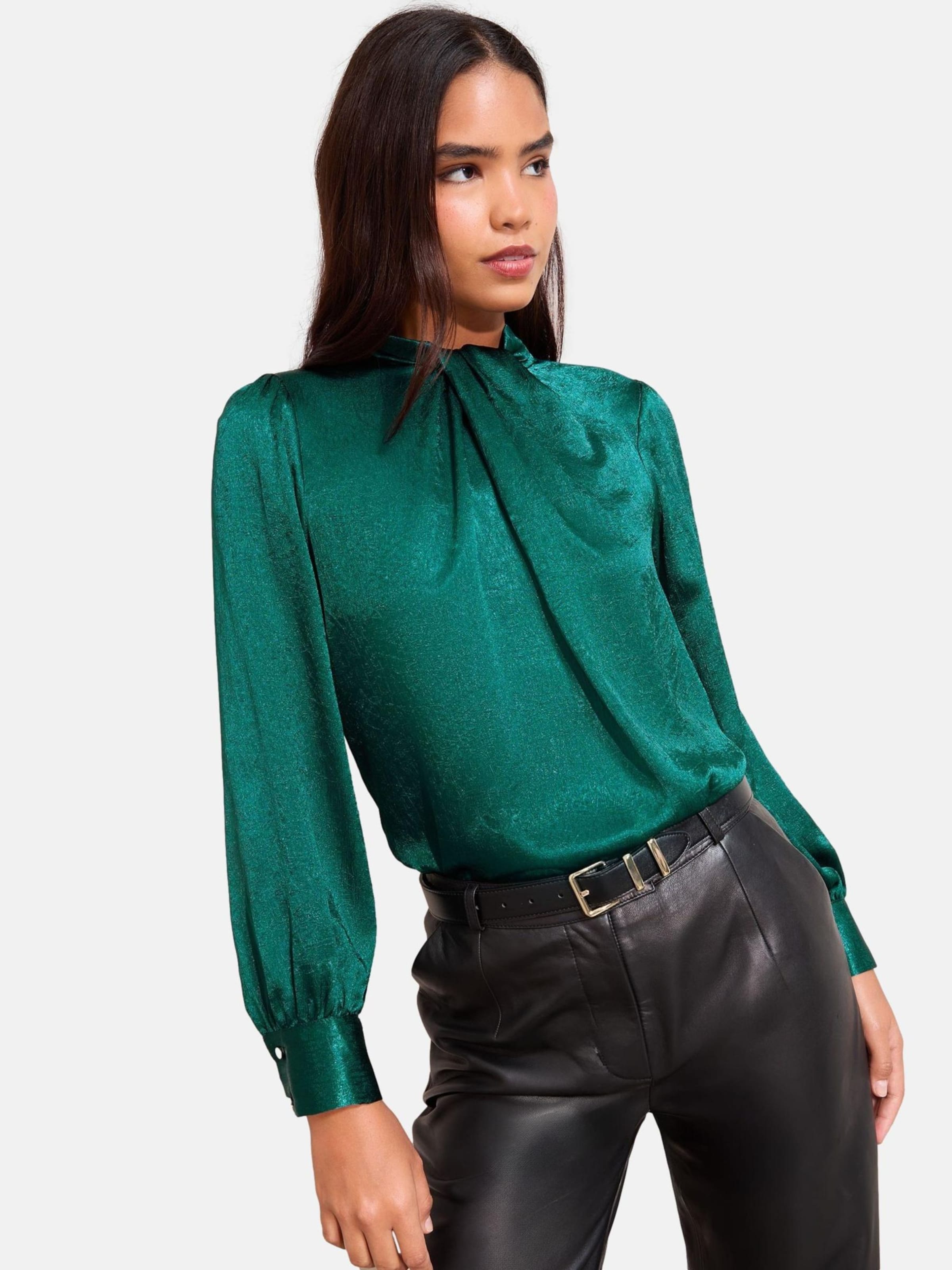 Friends Like These Блузка в цвете Fir
Friends Like These Блузка в цвете Fir