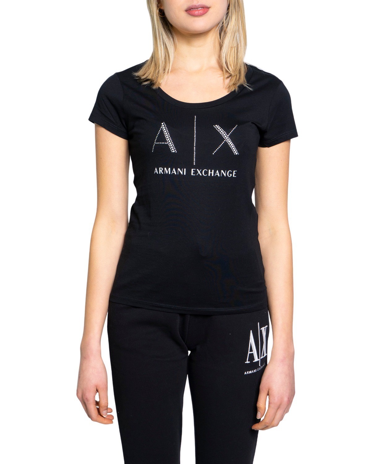 Футболка женская Armani Exchange с фирменным принтом, черный
Футболка женская Armani Exchange с фирменным принтом, черный