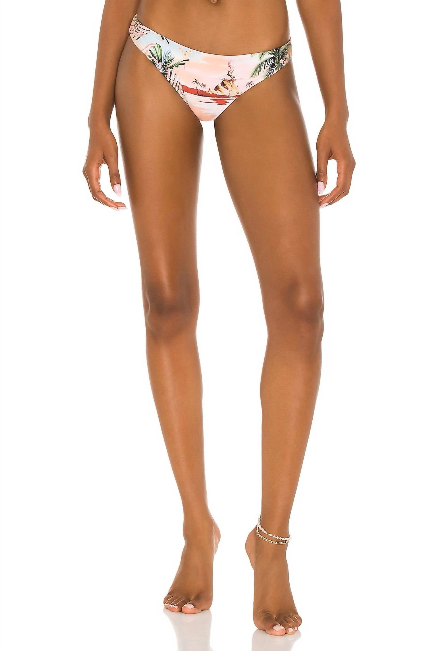 Низ бикини Lola Luau разноцветный Agua Bendita, мультиколор
Низ бикини Lola Luau разноцветный Agua Bendita, мультиколор