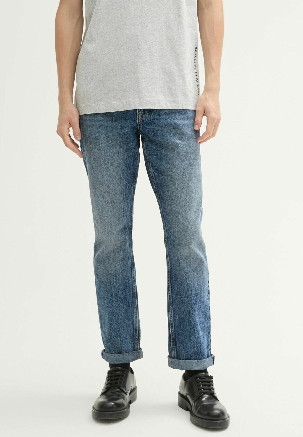 Джинсы прямого кроя AEDAN TOM TAILOR DENIM, темно-синий
Джинсы прямого кроя AEDAN TOM TAILOR DENIM, темно-синий