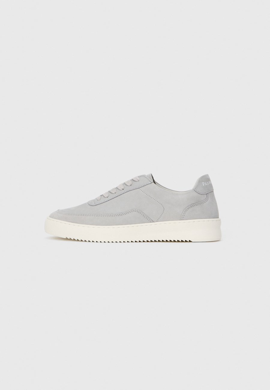 Кроссовки Filling Pieces MONDO 2.0, Cement Grey/Light Grey
Кроссовки Filling Pieces MONDO 2.0, Cement Grey/Light Grey