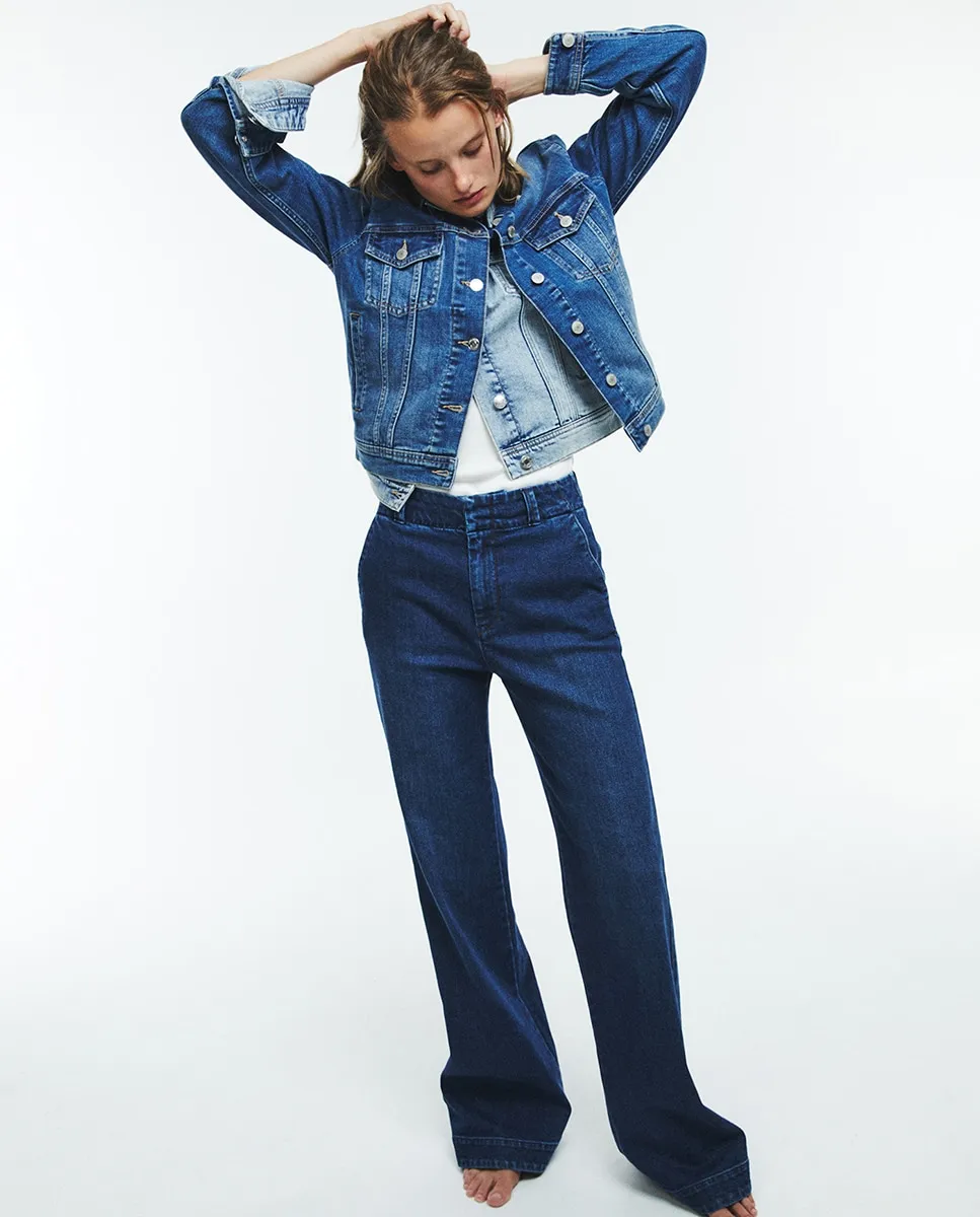 Джинсы расклешенные Sfera, темно-синий
Джинсы расклешенные Sfera, темно-синий