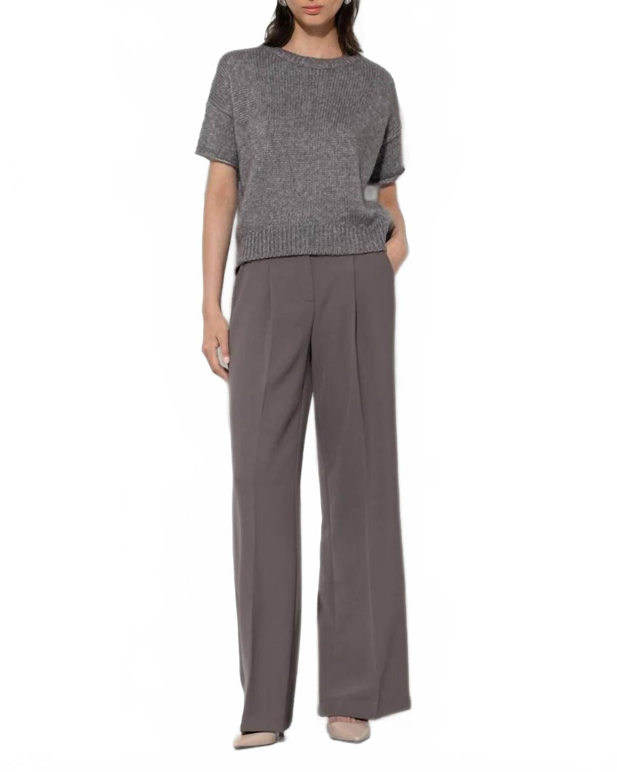 Широкие брюки с плиссировкой в цвете таупе LUISA CERANO, Taupe
Широкие брюки с плиссировкой в цвете таупе LUISA CERANO, Taupe