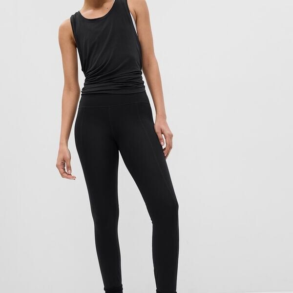 Топ-Майка стретч с круглым вырезом Gap, черный
Топ-Майка стретч с круглым вырезом Gap, черный