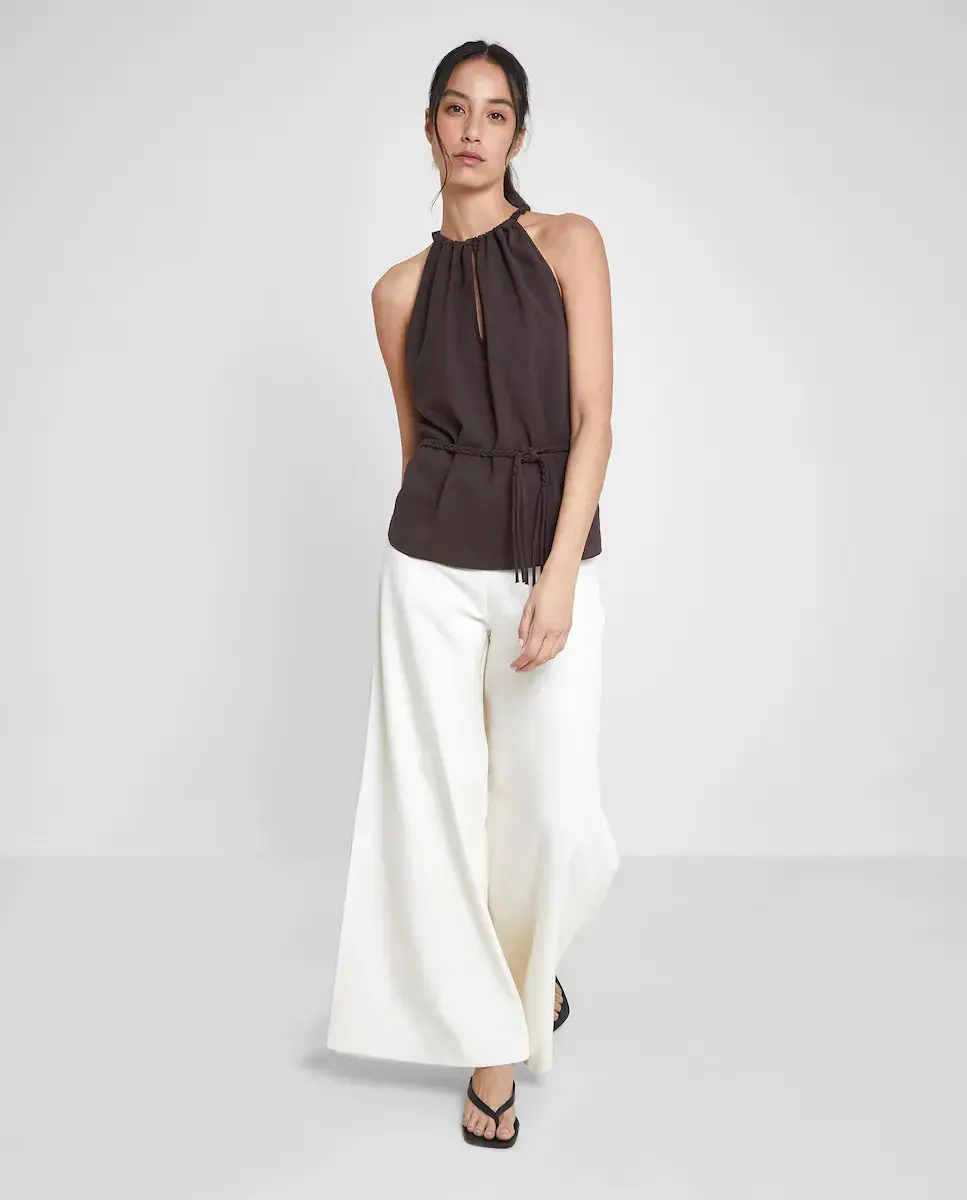 Женский топ с халтер-воротником и плетеным поясом Trucco, темно-коричневый
Женский топ с халтер-воротником и плетеным поясом Trucco, темно-коричневый