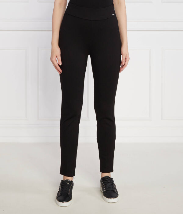 Брюки женские Guess Jeans спортивные облегающего кроя с вискозой, черный
Брюки женские Guess Jeans спортивные облегающего кроя с вискозой, черный