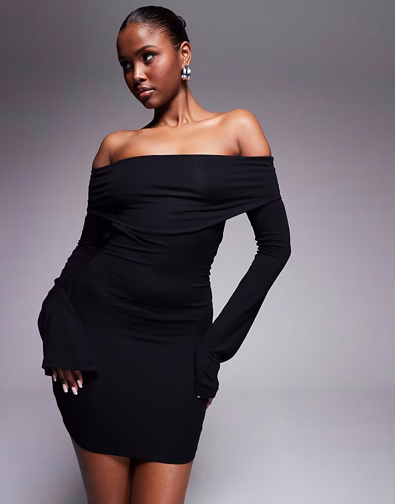 Мини-платье ASOS DESIGN с длинными рукавами и отделкой сзади, черное
Мини-платье ASOS DESIGN с длинными рукавами и отделкой сзади, черное