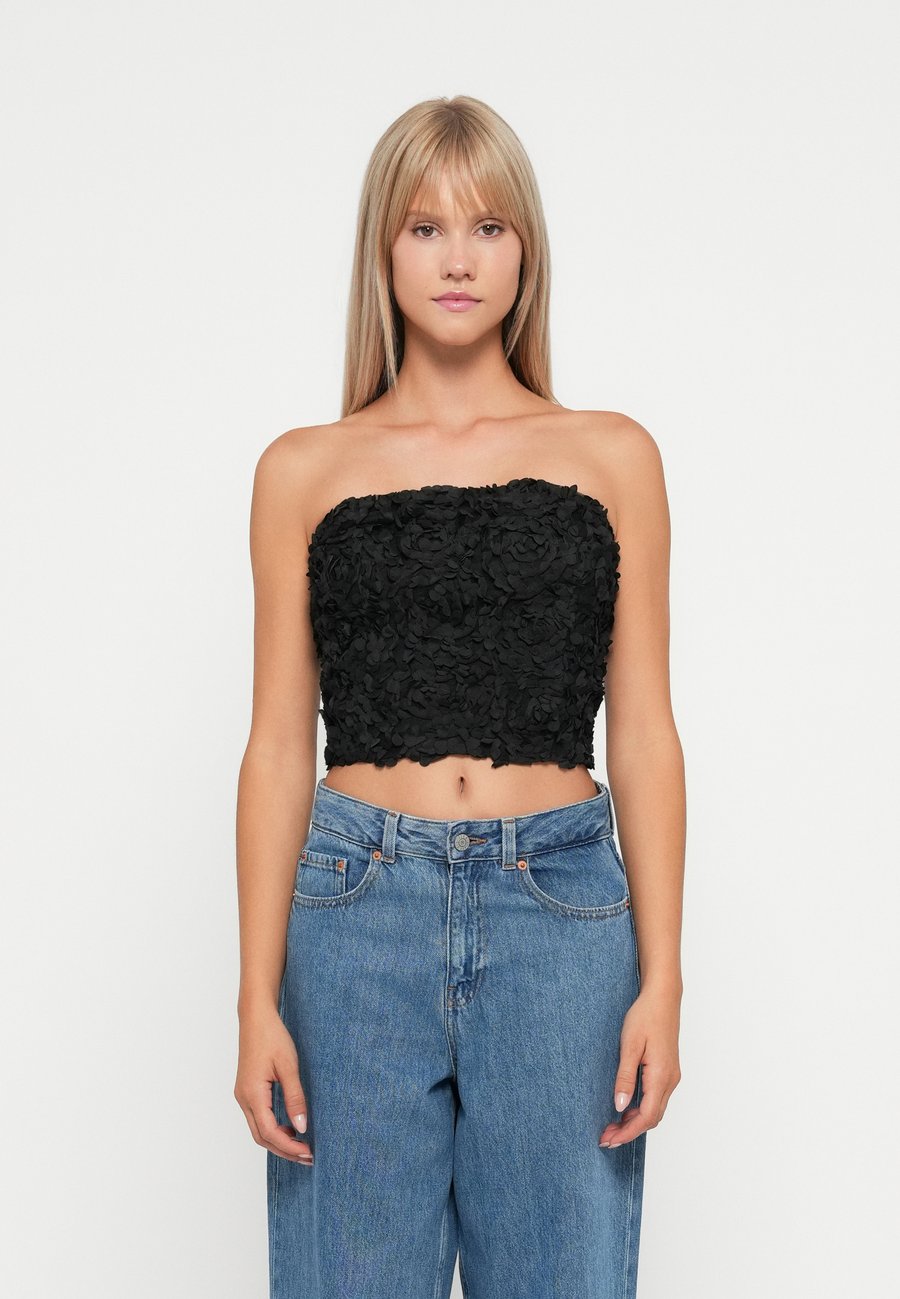 Топ VILA VIROSIE BANDEAU, Black Beauty/Black
Топ VILA VIROSIE BANDEAU, Black Beauty/Black