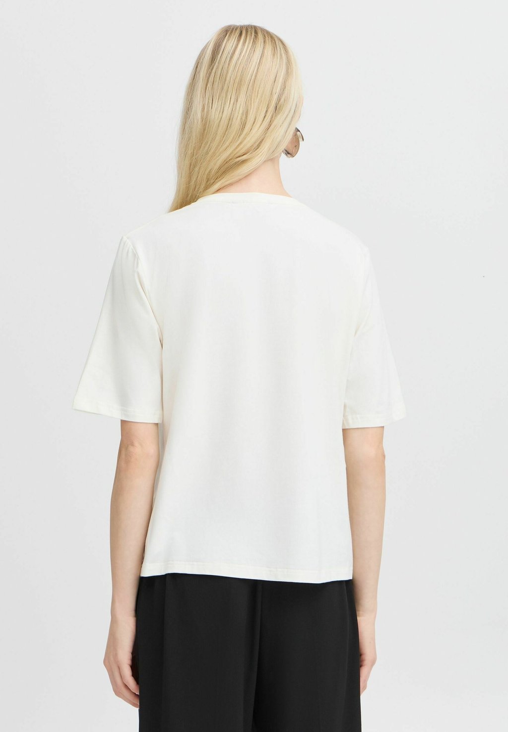 Базовая футболка PAMILA HALF SL 2 b.young, белый
Базовая футболка PAMILA HALF SL 2 b.young, белый