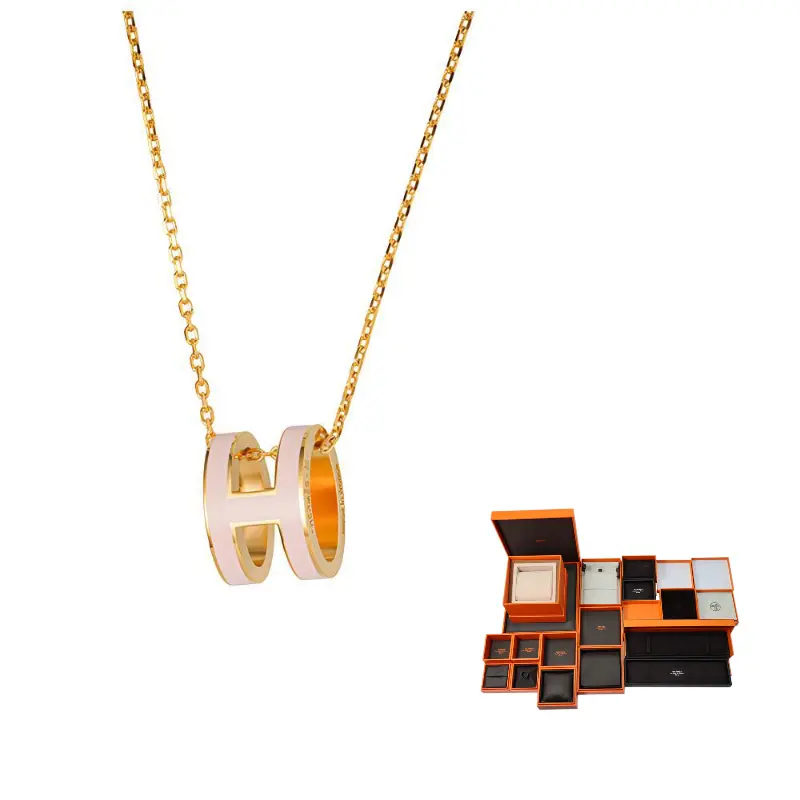 HERMES Кулон из сплава POP H Collection для женщин Candy Pink
HERMES Кулон из сплава POP H Collection для женщин Candy Pink