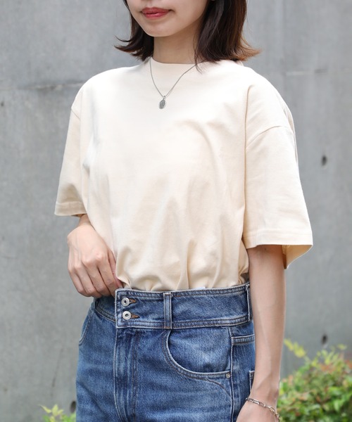 Футболка с круглым вырезом и коротким рукавом, хлопок United Athle, цвет слоновая кость
Футболка с круглым вырезом и коротким рукавом, хлопок United Athle, цвет слоновая кость