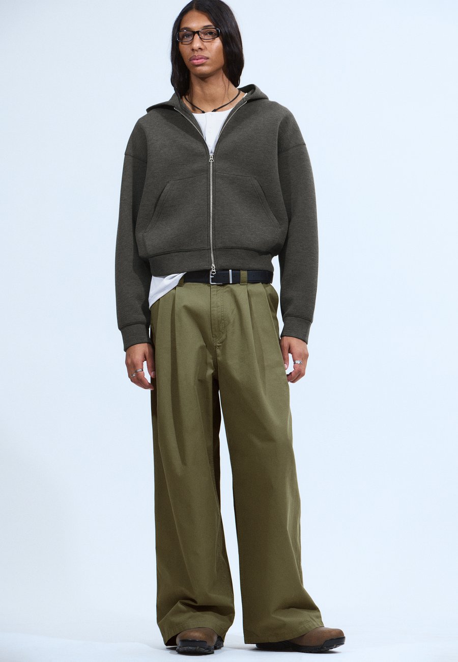 Худи Weekday SIMON SCUBA ZIP, Off Black Melange/Grey
Худи Weekday SIMON SCUBA ZIP, Off Black Melange/Grey