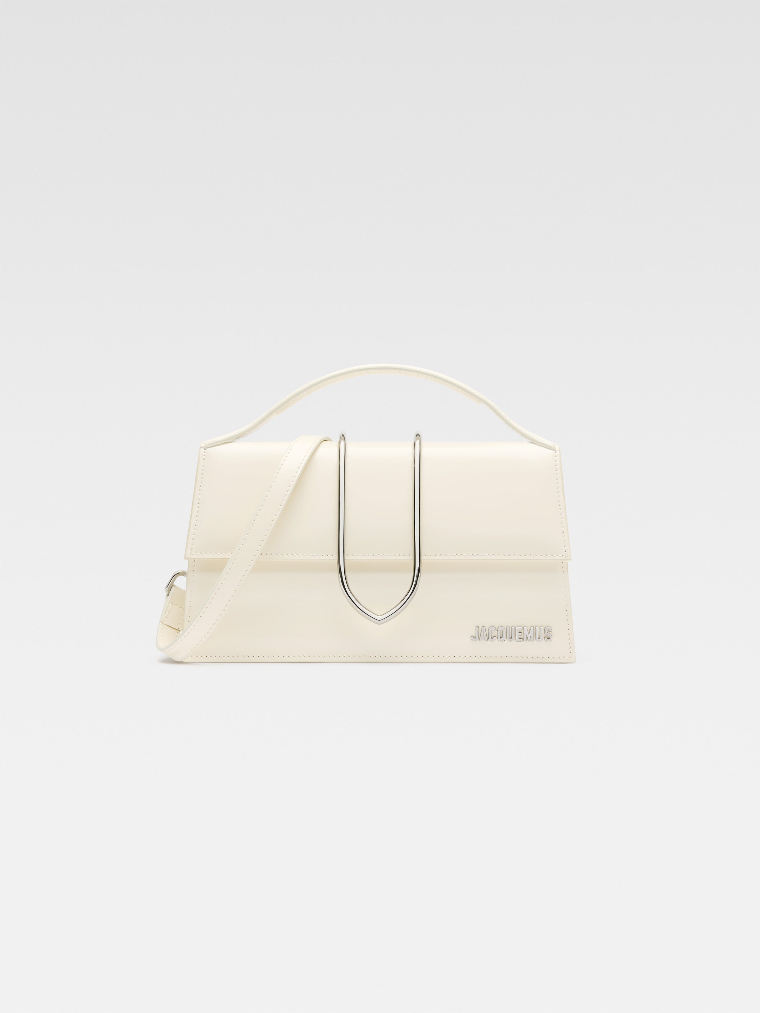 Сумка через плечо с металлическим клапаном JACQUEMUS The large Bambino, светлый слоновая кость, Бежевый, Сумка через плечо с металлическим клапаном JACQUEMUS The large Bambino, светлый слоновая кость
Сумка через плечо с металлическим клапаном JACQUEMUS The large Bambino, светлый слоновая кость, Бежевый, Сумка через плечо с металлическим клапаном JACQUEMUS The large Bambino, светлый слоновая кость