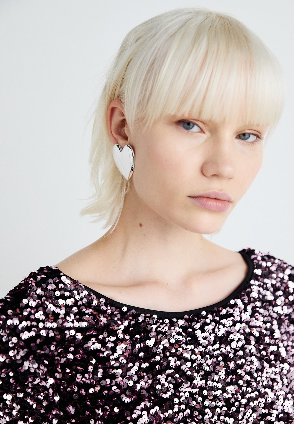 Коктейльное платье / Вечернее платье LOOSE SEQUIN MINI DRESS Gina Tricot, розовый
Коктейльное платье / Вечернее платье LOOSE SEQUIN MINI DRESS Gina Tricot, розовый