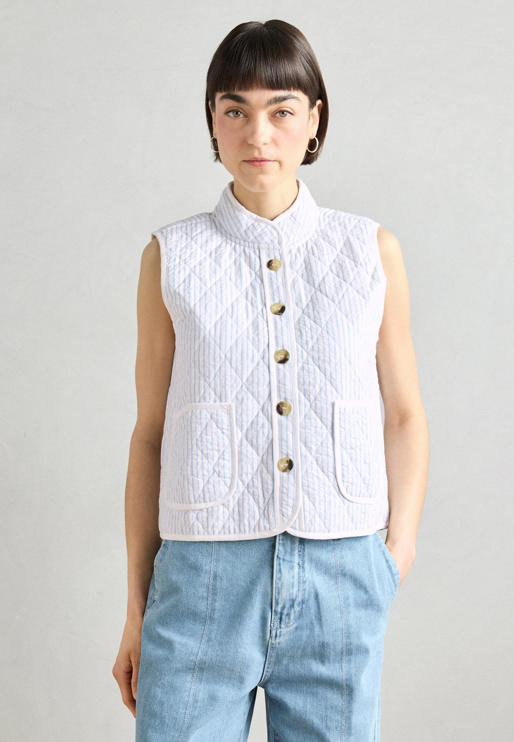 Жилет VEST Lollys Laundry, светло-голубой 
Жилет VEST Lollys Laundry, светло-голубой