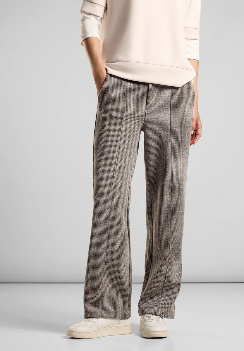 Брюки из ткани STREET ONE, завышенная талия, черный
Брюки из ткани STREET ONE, завышенная талия, черный