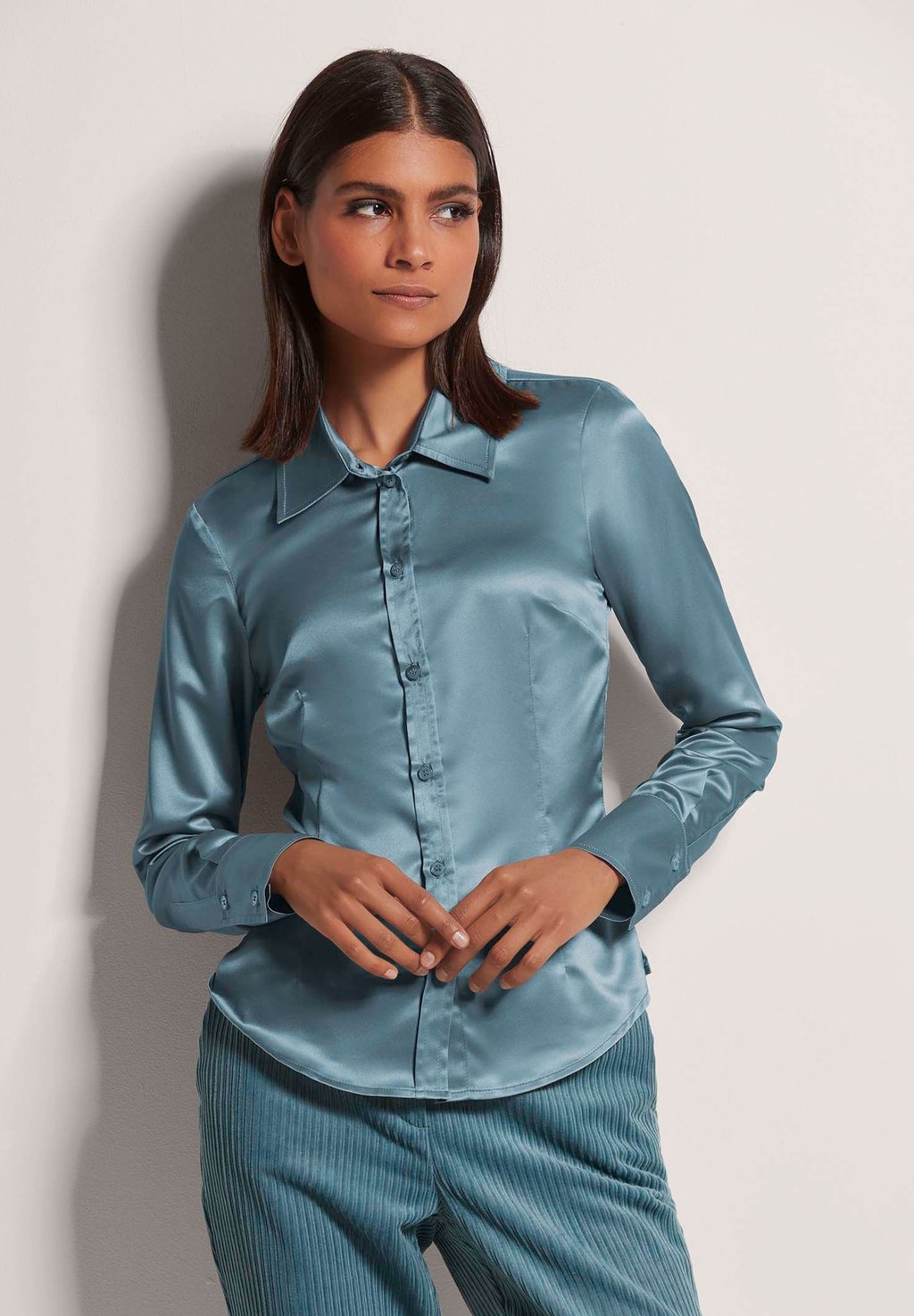 Блузка на пуговицах MADELEINE, синий
Блузка на пуговицах MADELEINE, синий