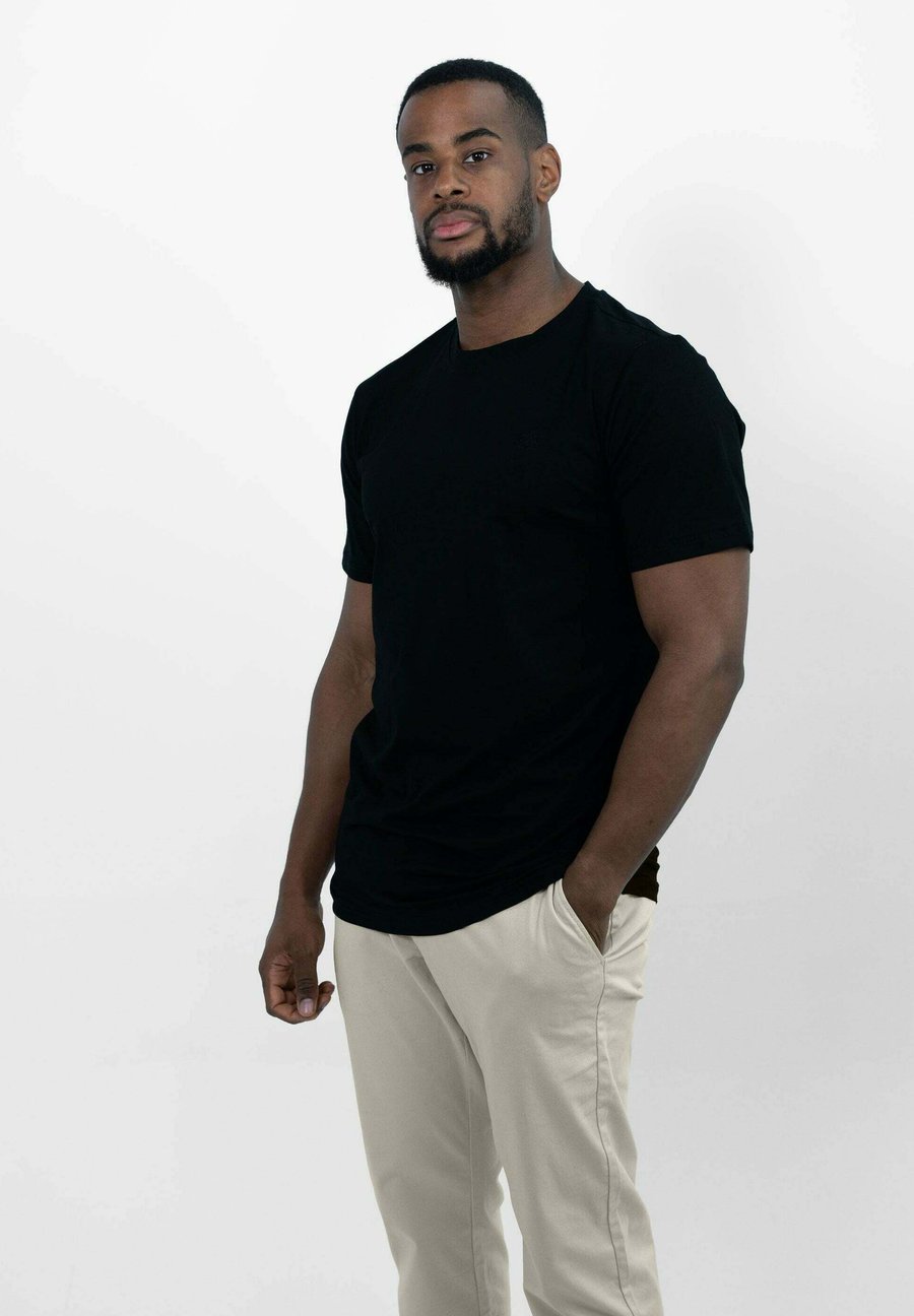 Футболка Vercate Basic T-shirt, Black, Черный, Футболка Vercate Basic T-shirt, Black
Футболка Vercate Basic T-shirt, Black, Черный, Футболка Vercate Basic T-shirt, Black