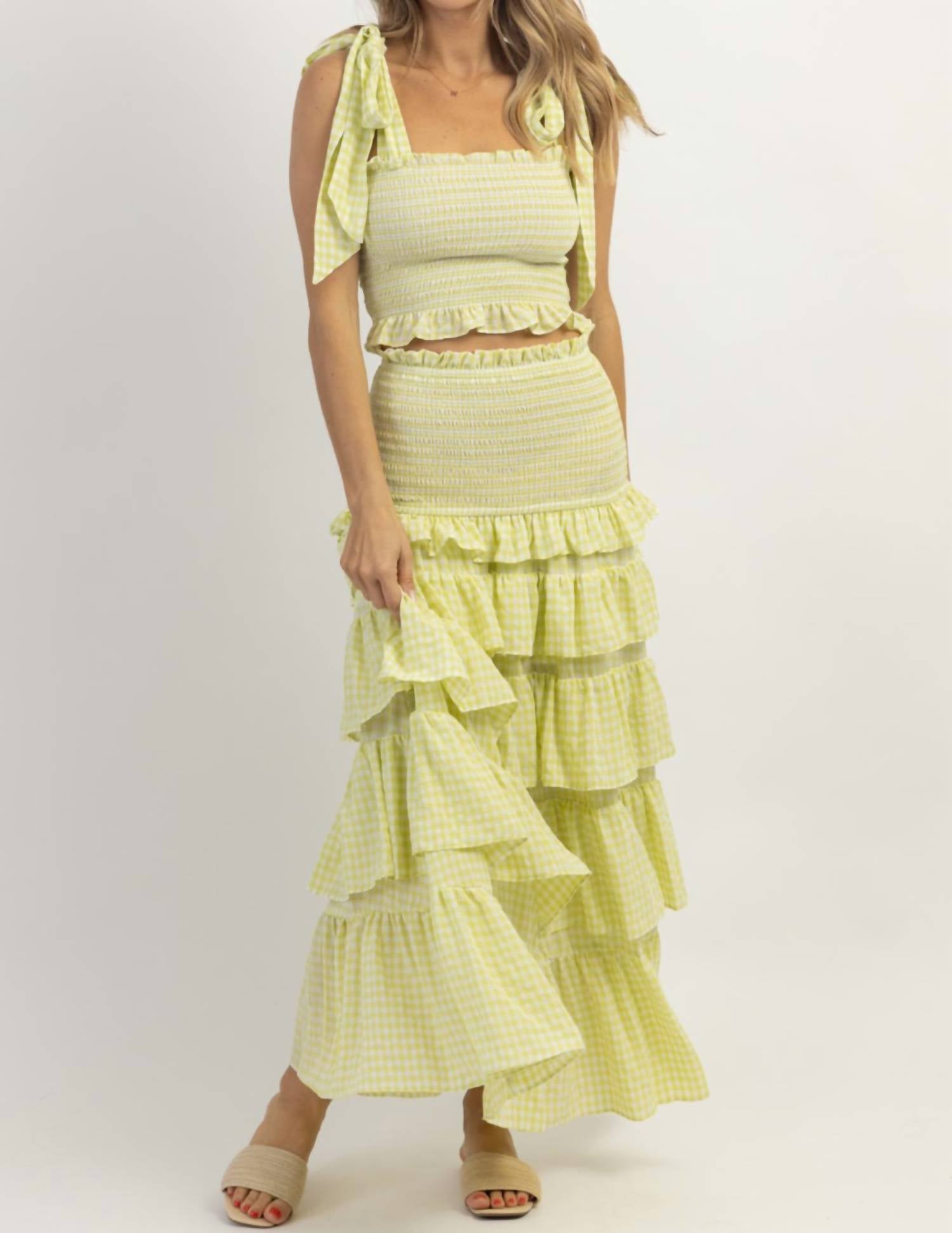 Юбка макси Charm Smocked в цвете Lime MABLE
Юбка макси Charm Smocked в цвете Lime MABLE