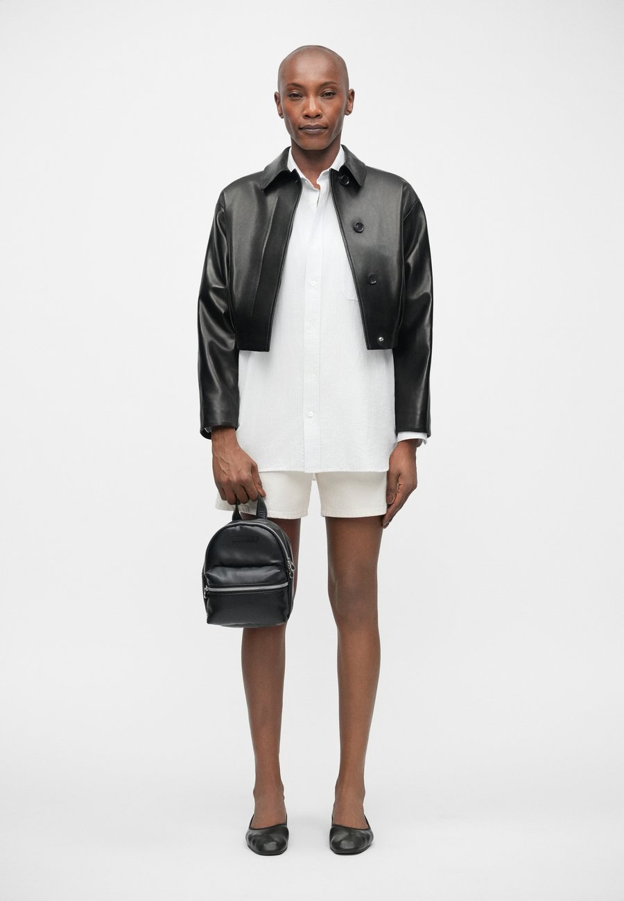 Рюкзак EA7 Emporio Armani BACKPACK, Black
Рюкзак EA7 Emporio Armani BACKPACK, Black