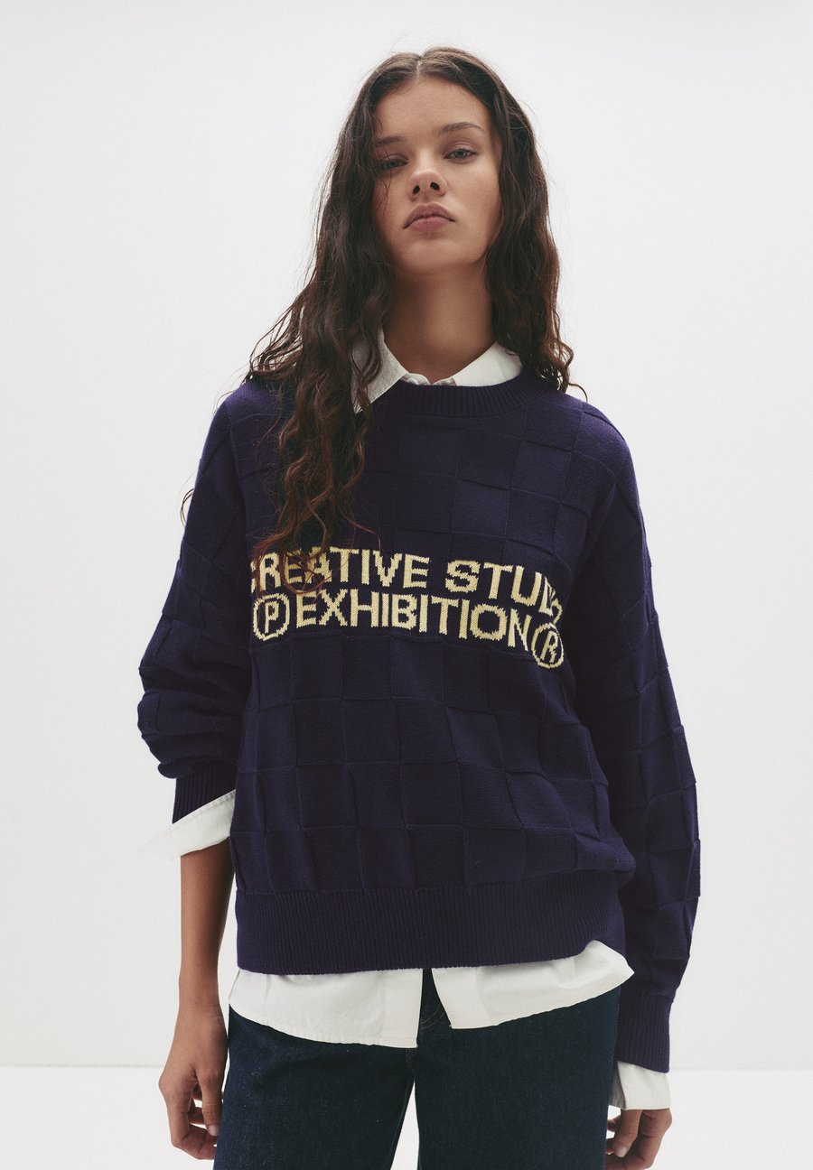 Джемпер PULL&BEAR CONTRAST TEXT, Blue Denim
Джемпер PULL&BEAR CONTRAST TEXT, Blue Denim