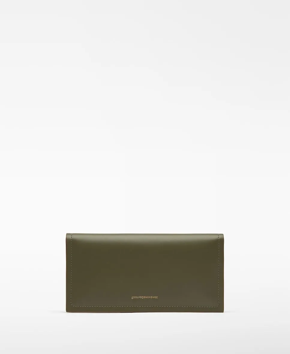 Женский кожаный кошелек зеленого цвета Adolfo Dominguez
Женский кожаный кошелек зеленого цвета Adolfo Dominguez