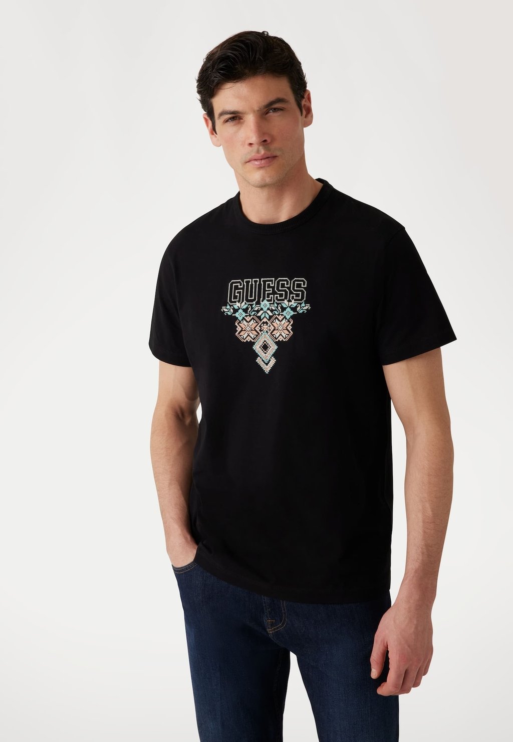 Футболка с принтом Guess, черный
Футболка с принтом Guess, черный