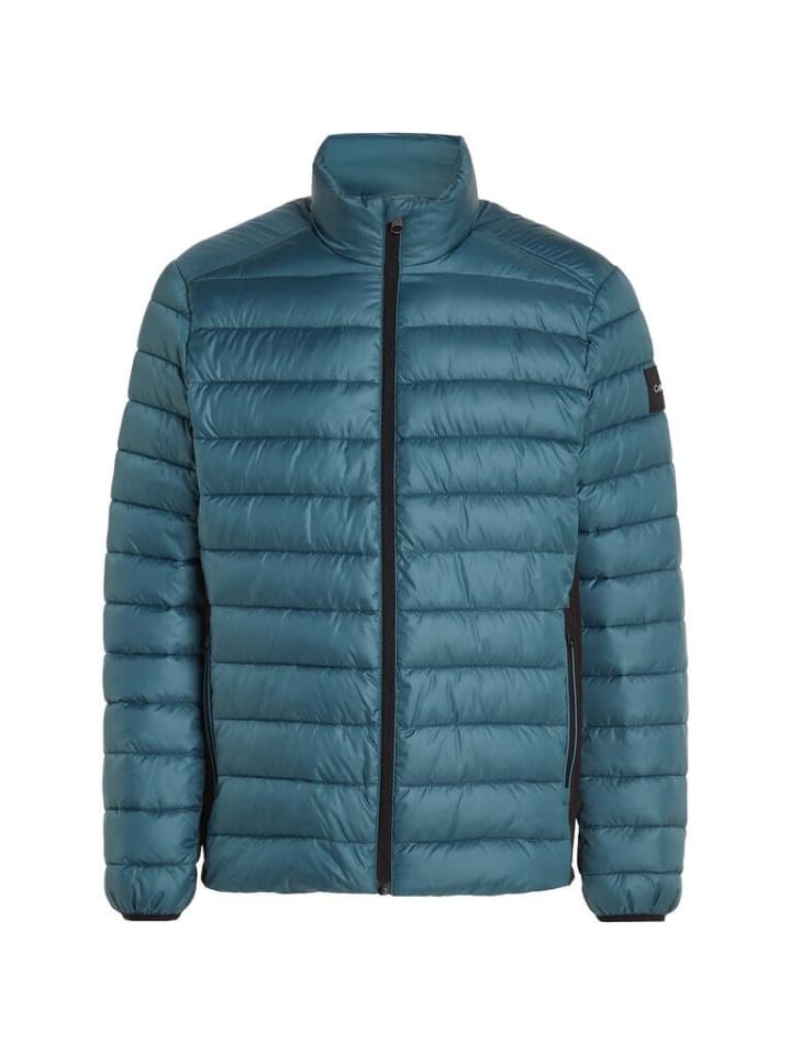 Зимняя куртка Calvin Klein
Зимняя куртка Calvin Klein