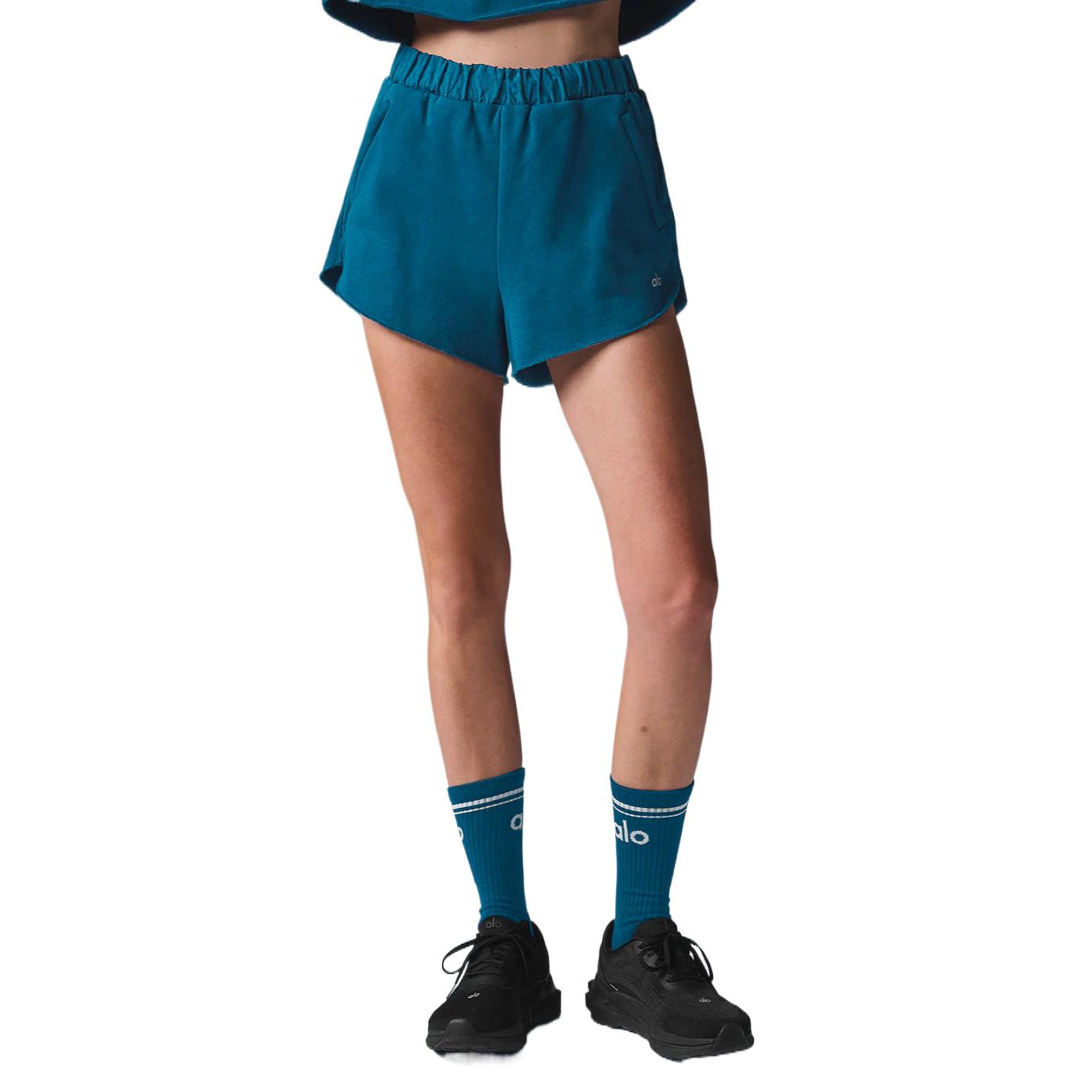Женские шорты casual in the air dolphin short Alo Yoga, синий
Женские шорты casual in the air dolphin short Alo Yoga, синий