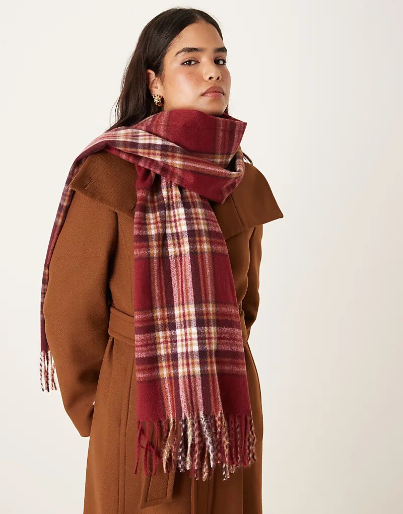 Клетчатый шарф Mango красного цвета
Клетчатый шарф Mango красного цвета