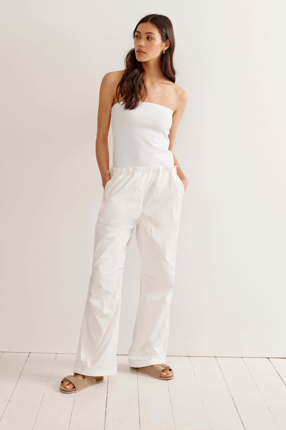 Парашютные брюки карго с чистой талией Next, белый
Парашютные брюки карго с чистой талией Next, белый