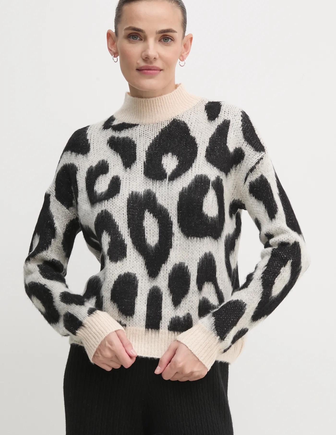 Свитер Artigli, бежевый
Свитер Artigli, бежевый