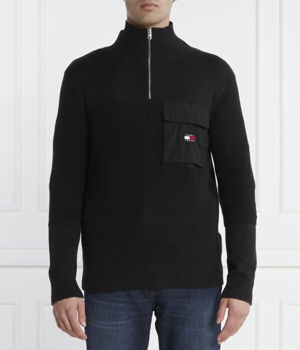 Свитер мужской Tommy Jeans с воротником на молнии и карманом, черный
Свитер мужской Tommy Jeans с воротником на молнии и карманом, черный
