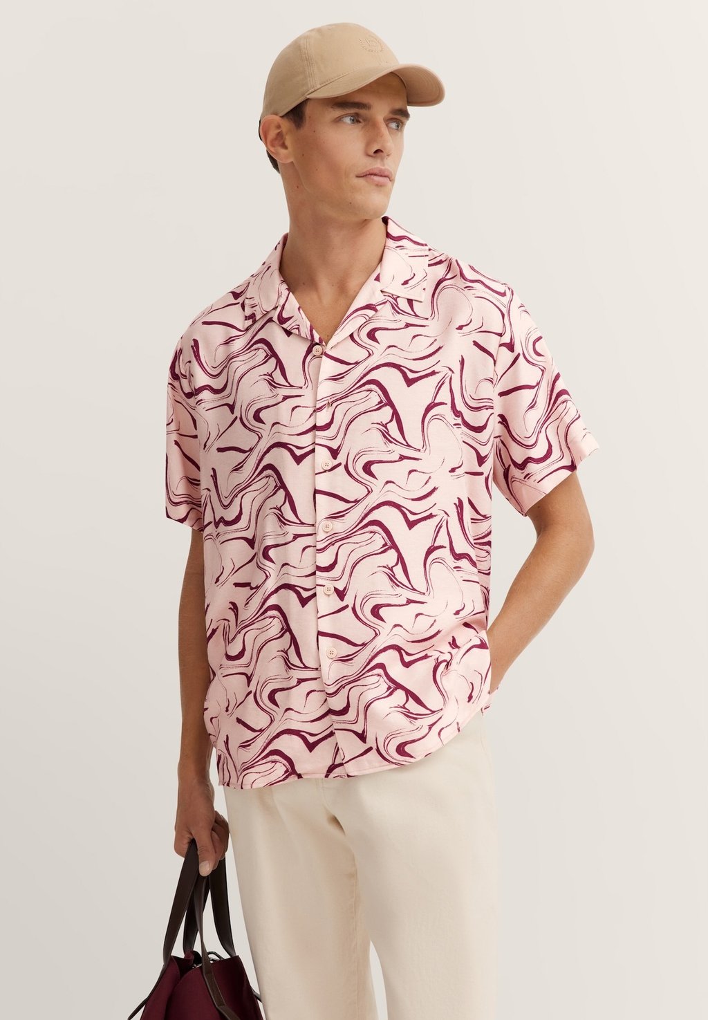 Рубашка MIT REVERSKRAGEN bugatti, винно-красный
Рубашка MIT REVERSKRAGEN bugatti, винно-красный