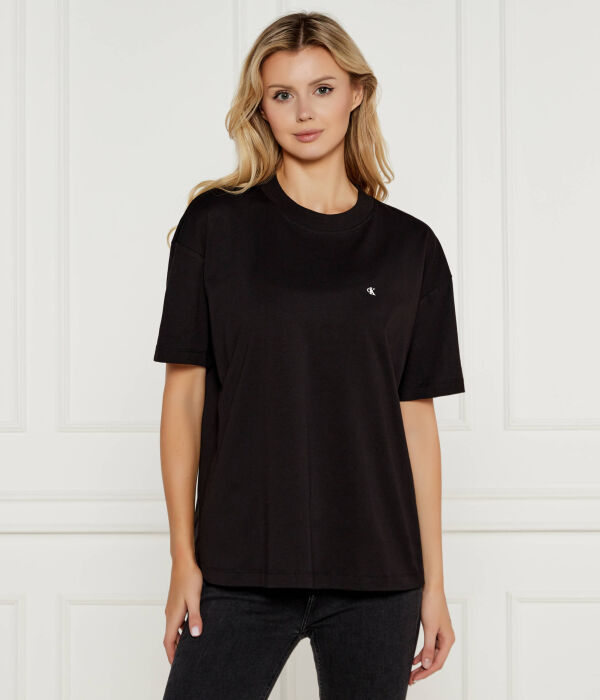 Футболка женская Calvin Klein Jeans свободного кроя с монограммой, черный
Футболка женская Calvin Klein Jeans свободного кроя с монограммой, черный