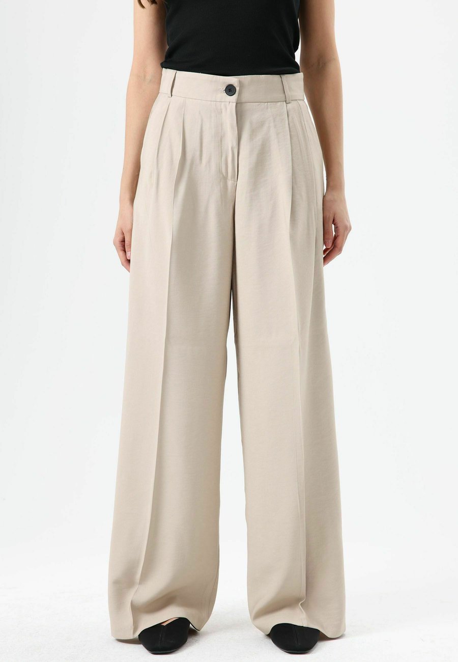 Брюки D.MoRo HIGH WAIST, Beige
Брюки D.MoRo HIGH WAIST, Beige