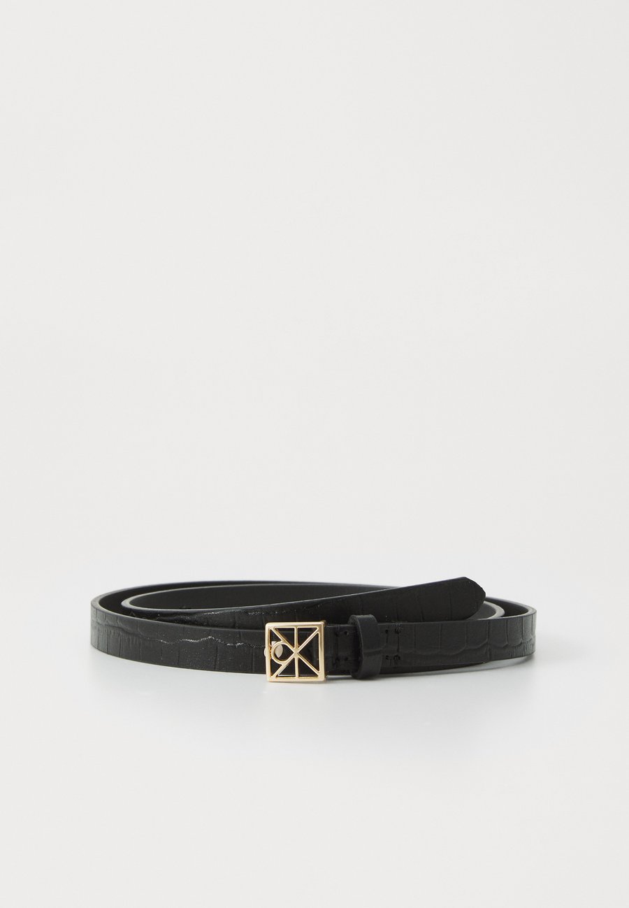 Ремень Calvin Klein LOGO BUCKLE, Black/Antique Light Gold-Coloured/Black
Ремень Calvin Klein LOGO BUCKLE, Black/Antique Light Gold-Coloured/Black
